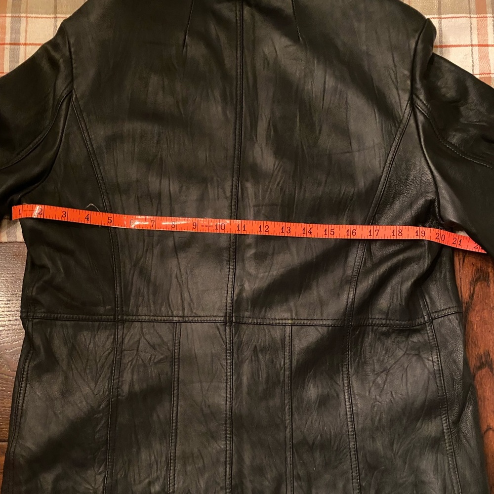 Leather jacket - Picture 6 of 8